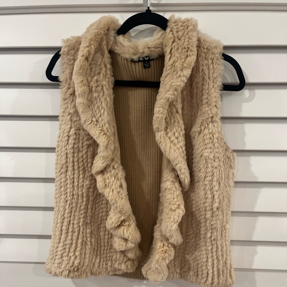 Revue Rabbit Fur Vest beautiful beige tan color perfect for spring